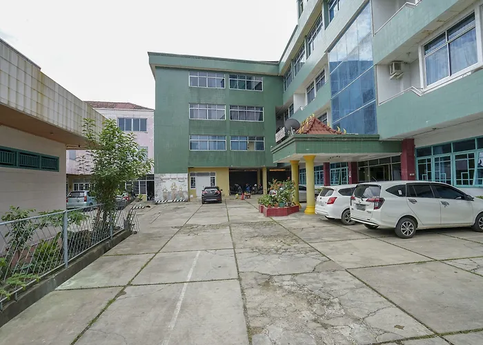 Oyo 1389 Hotel Carissima Palembang